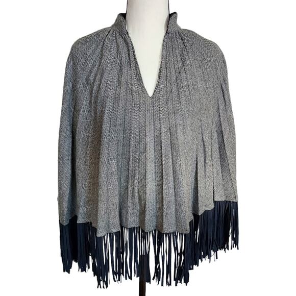 Komarov Fringed V Neck Black White Herringbone Poncho Cape Women One Size - Picture 1 of 5